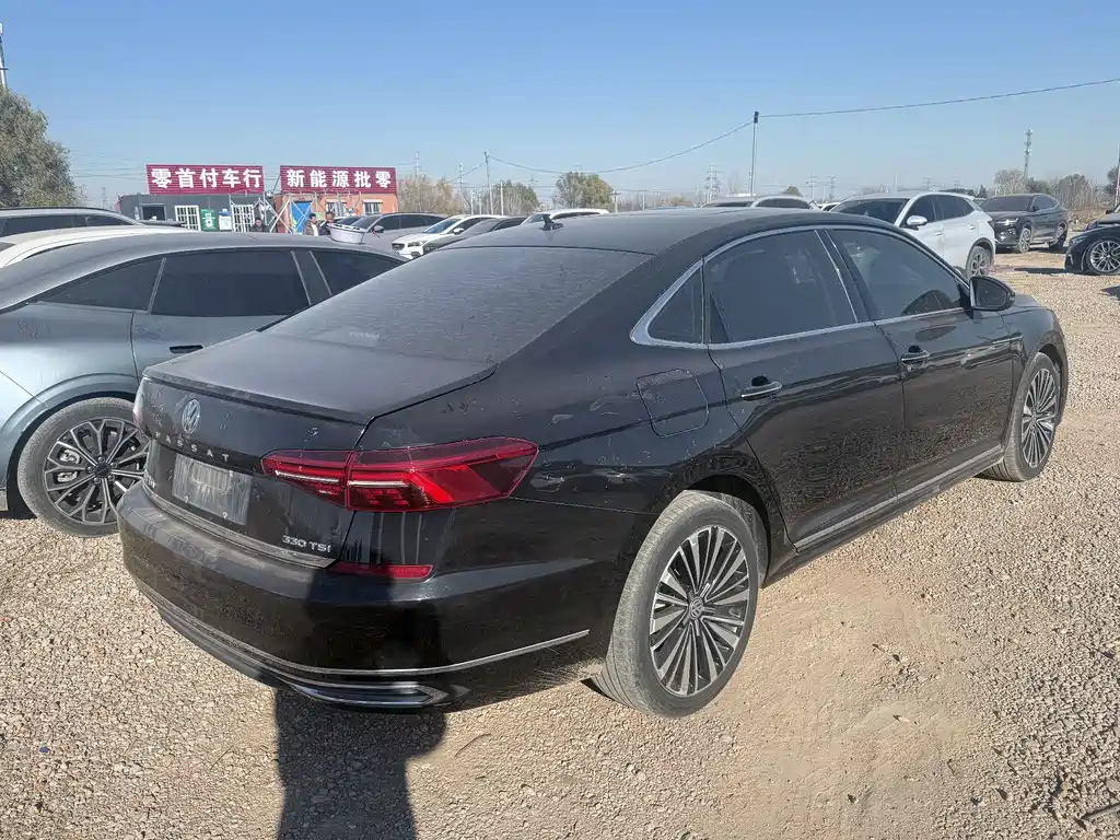 VOLKSWAGEN PASSAT 2020