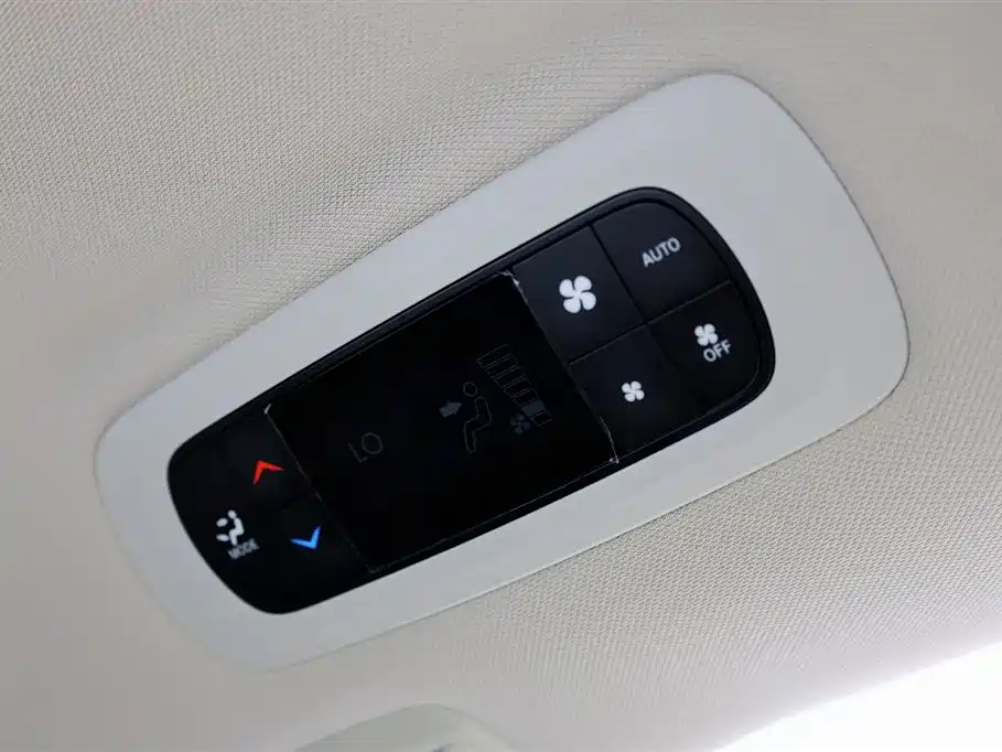 CHRYSLER OTHER 2017