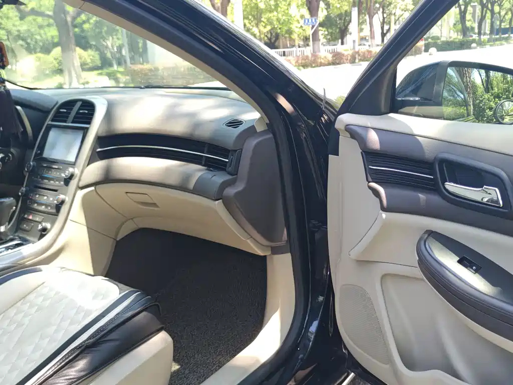 CHEVROLET MALIBU 2014