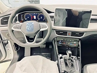 VOLKSWAGEN TAYRON 2025 YEAR YEAR 300TSI 2025