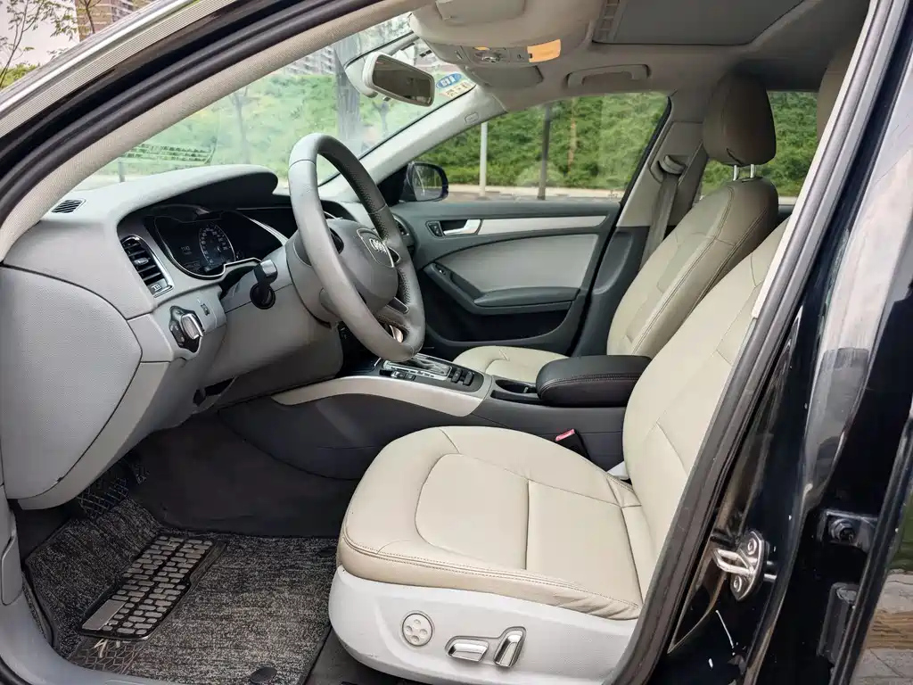 AUDI A4L 2013