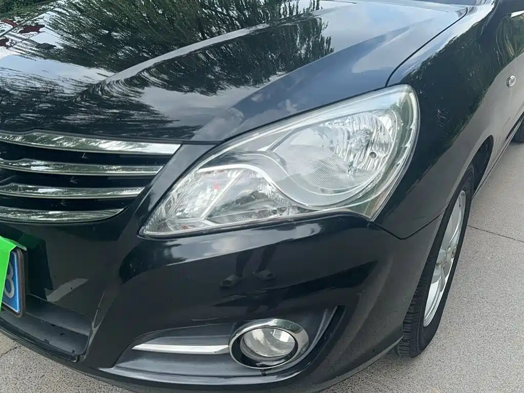 HYUNDAI CELESTA 2011