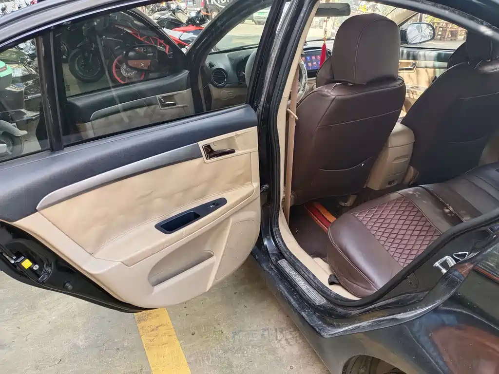 ROEWE 350 2012