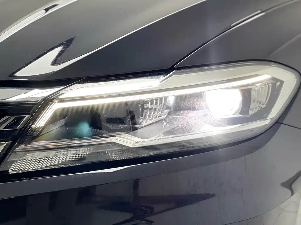 VOLKSWAGEN LAVIDA 2022