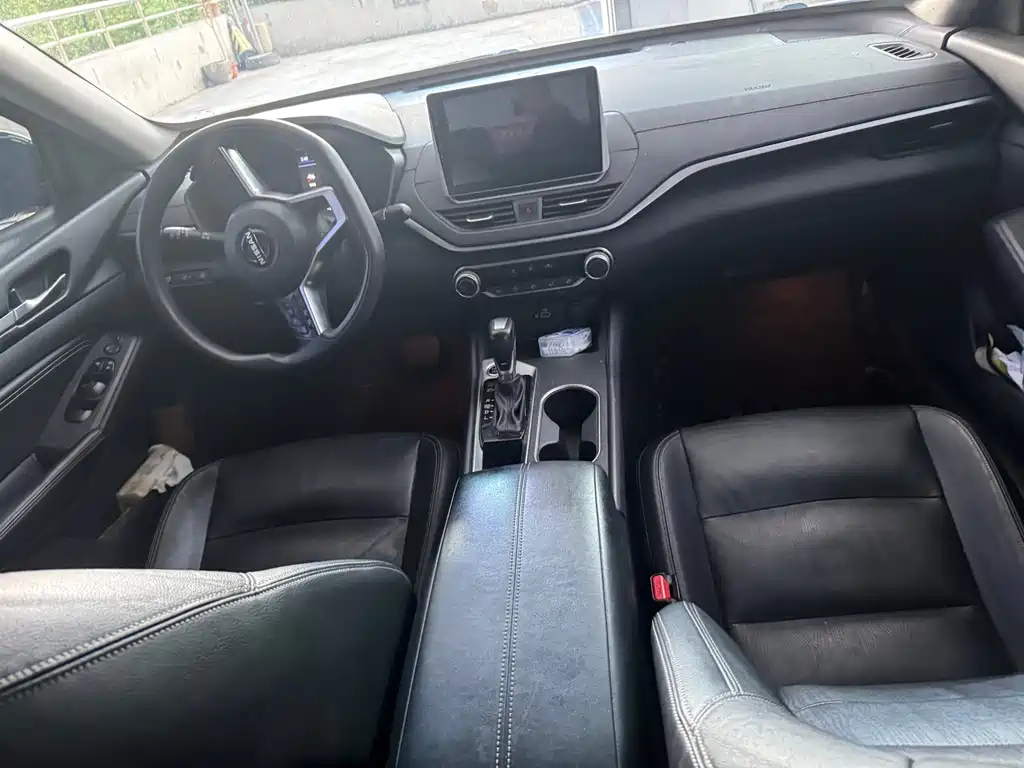 NISSAN TEANA 2021