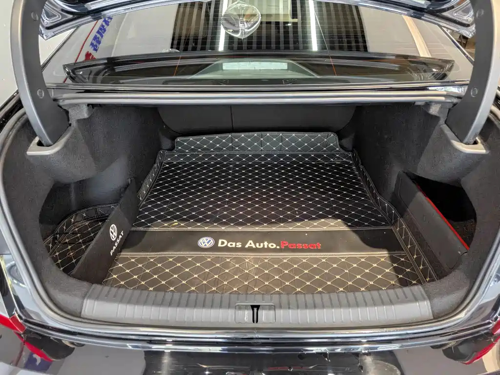 VOLKSWAGEN PASSAT 2022