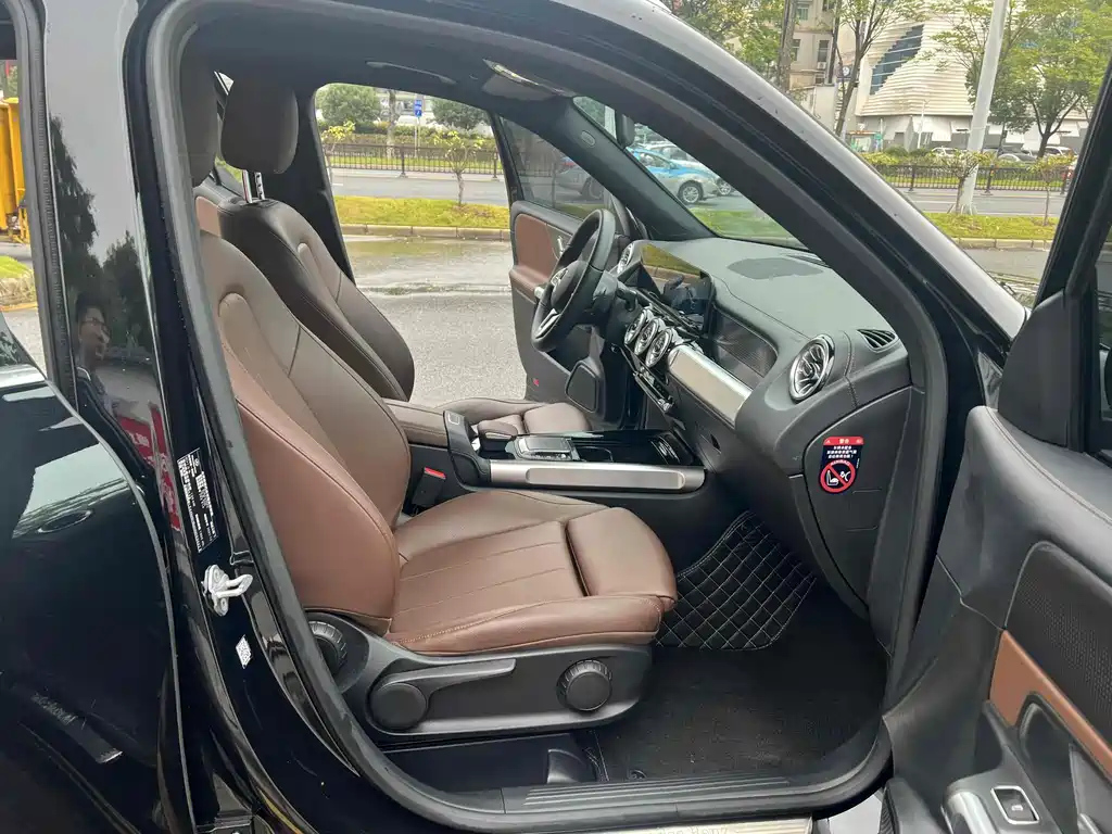 MERCEDES BENZ GLB 2022