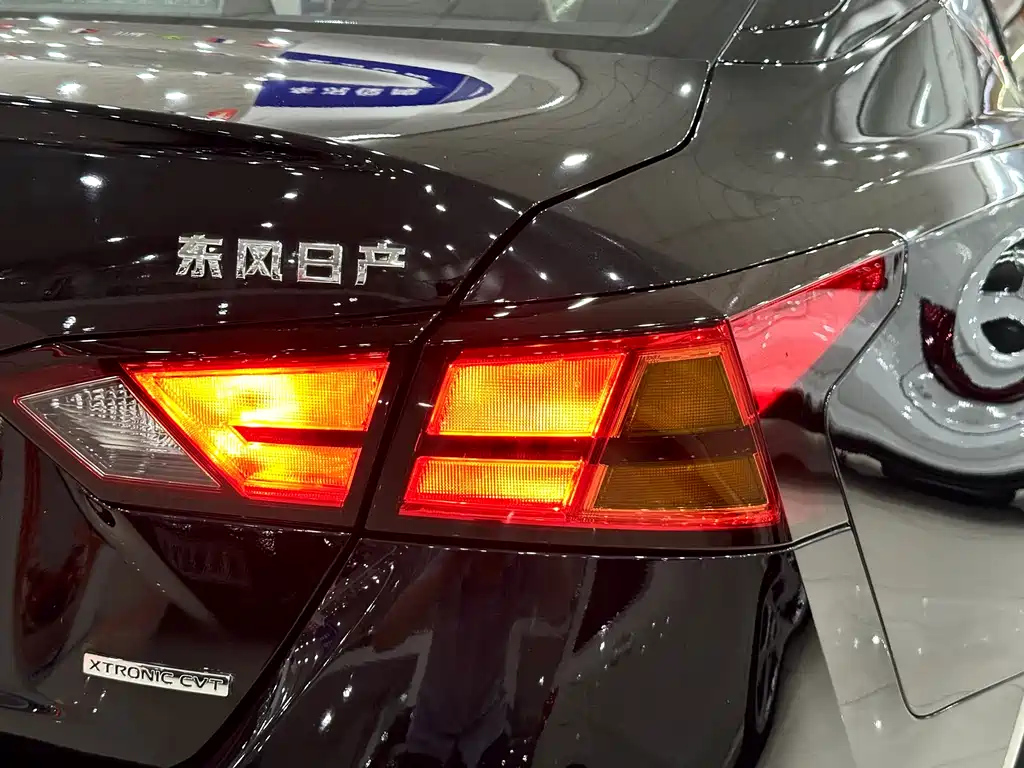 NISSAN TEANA 2019