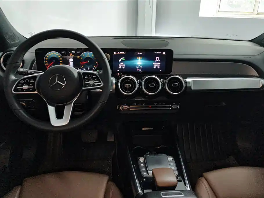 MERCEDES BENZ GLB 2020