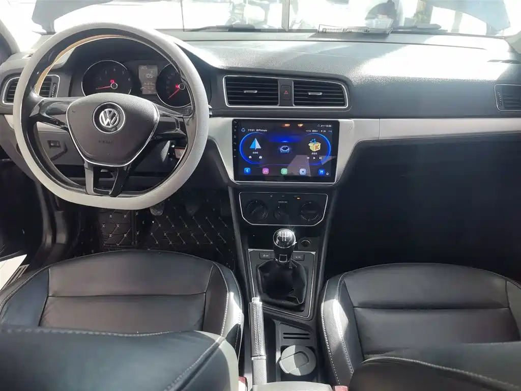 VOLKSWAGEN LAVIDA 2016