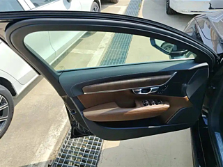 VOLVO S90  2025 YEAR B5  DELUXE EDITION 2025