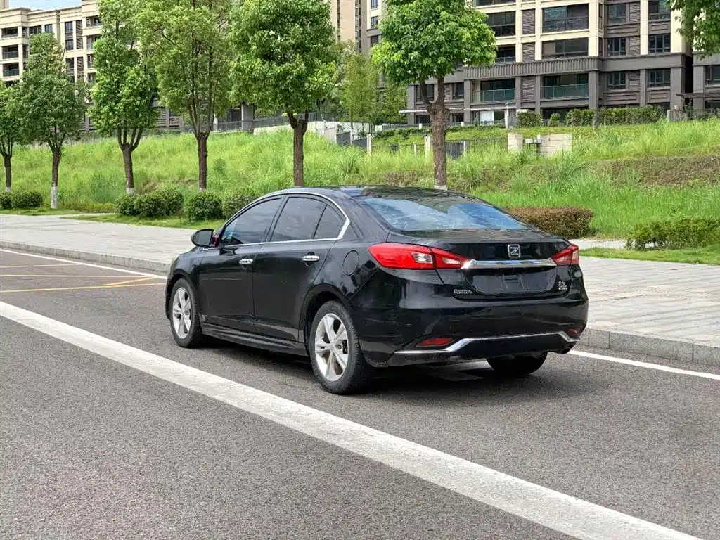 ZOTYE Z500 2015