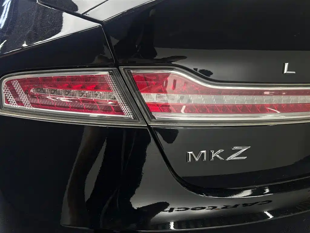 LINCOLN MKZ 2017