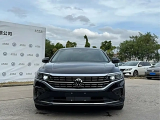 VOLKSWAGEN PASSAT 2024