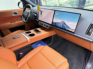 LI AUTO L8  2023 YEAR PRO 2023
