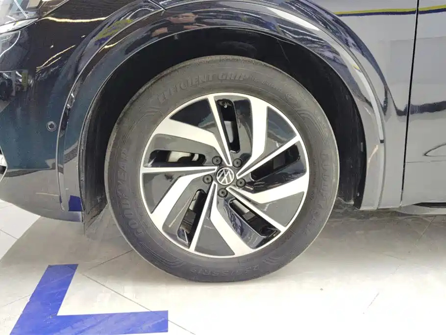 VOLKSWAGEN VILORAN 2022