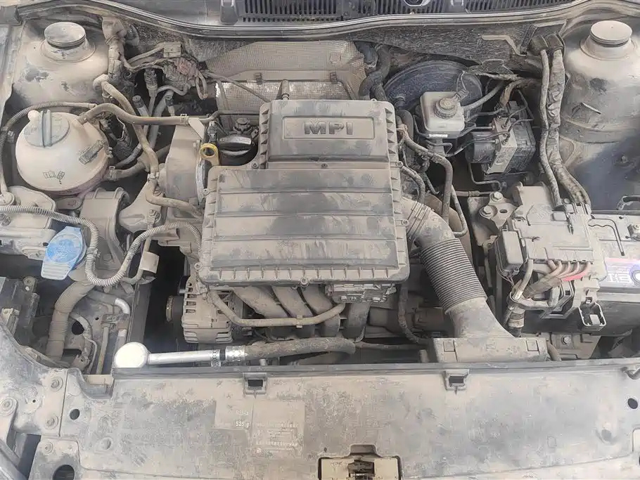 VOLKSWAGEN LAVIDA 2013