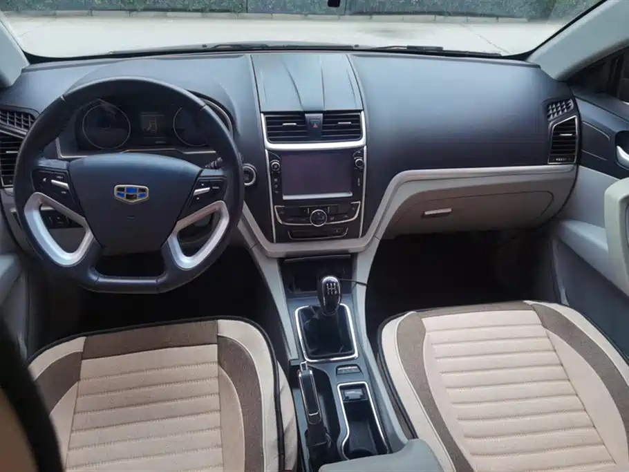 GEELY AUTO EMGRAND 2015