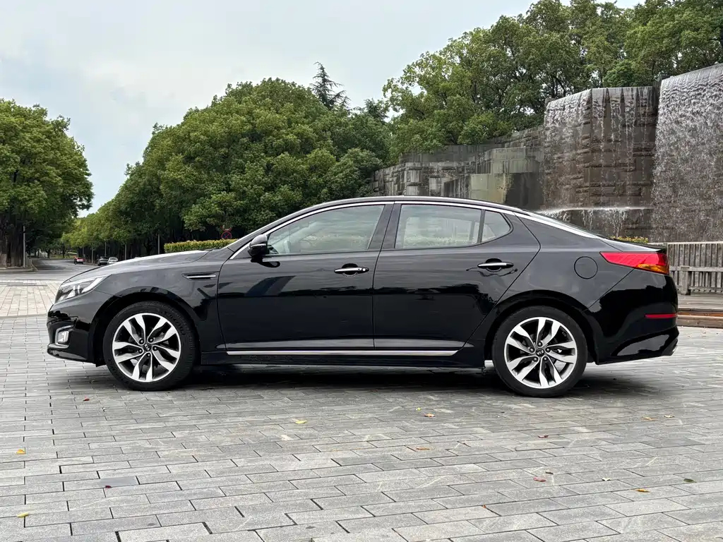 KIA K5 2015