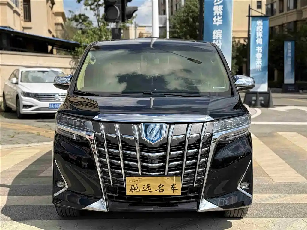 TOYOTA ALPHARD 2018