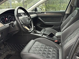 VOLKSWAGEN MAGOTAN 2021