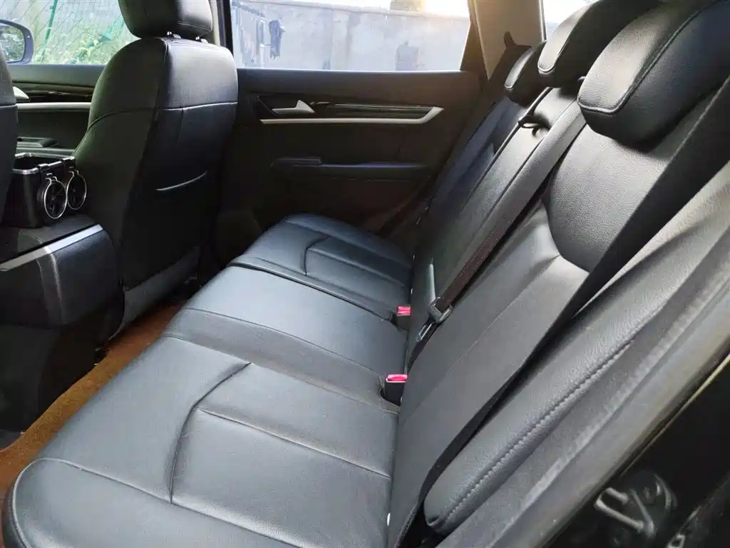 DONGFENG AEOLUS AX7 2015