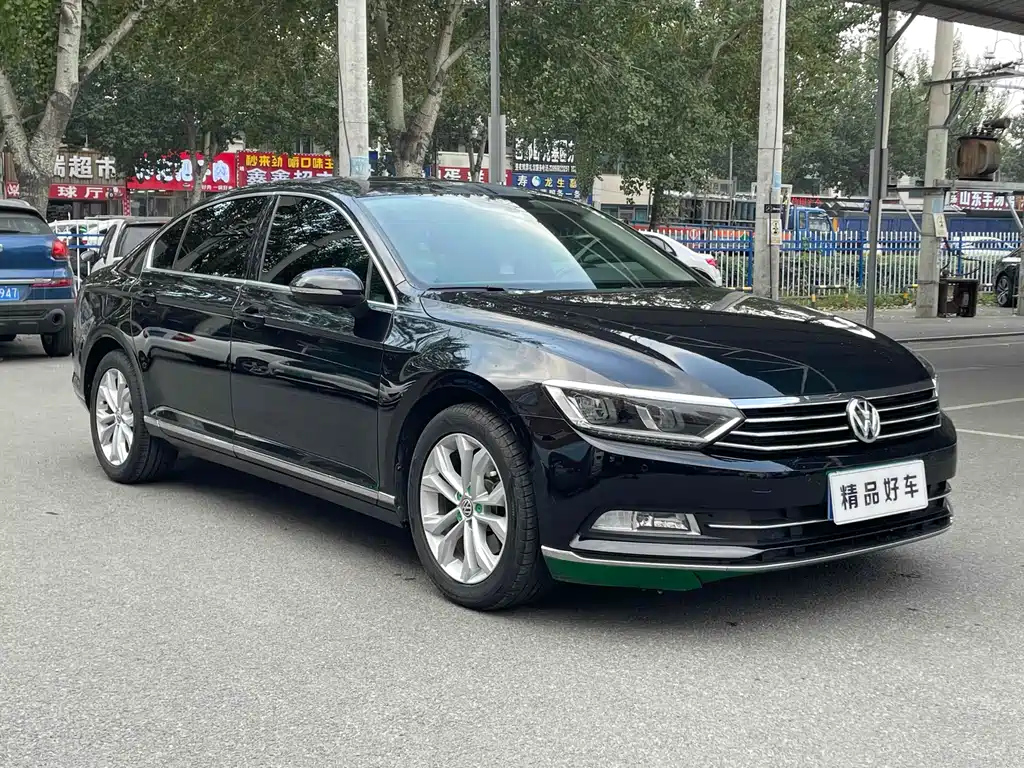 VOLKSWAGEN MAGOTAN 2018