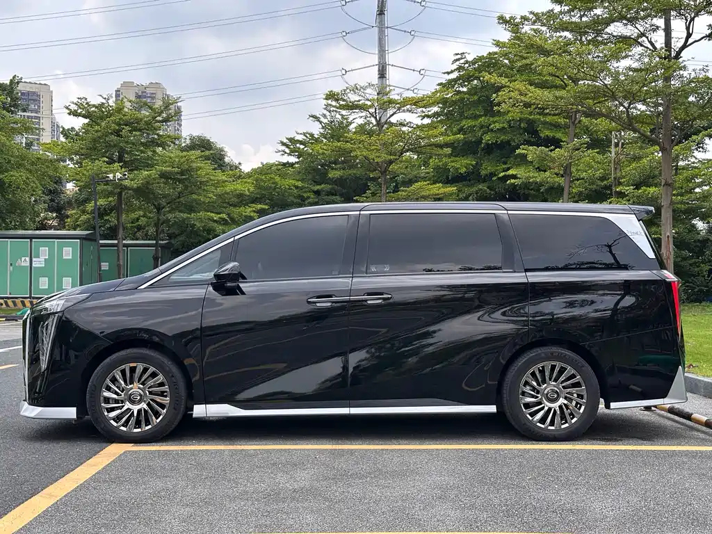 TRUMPCHI M8 2023
