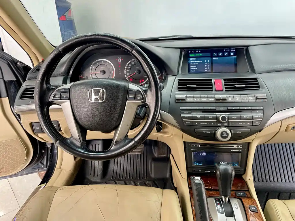 HONDA ACCORD 2011
