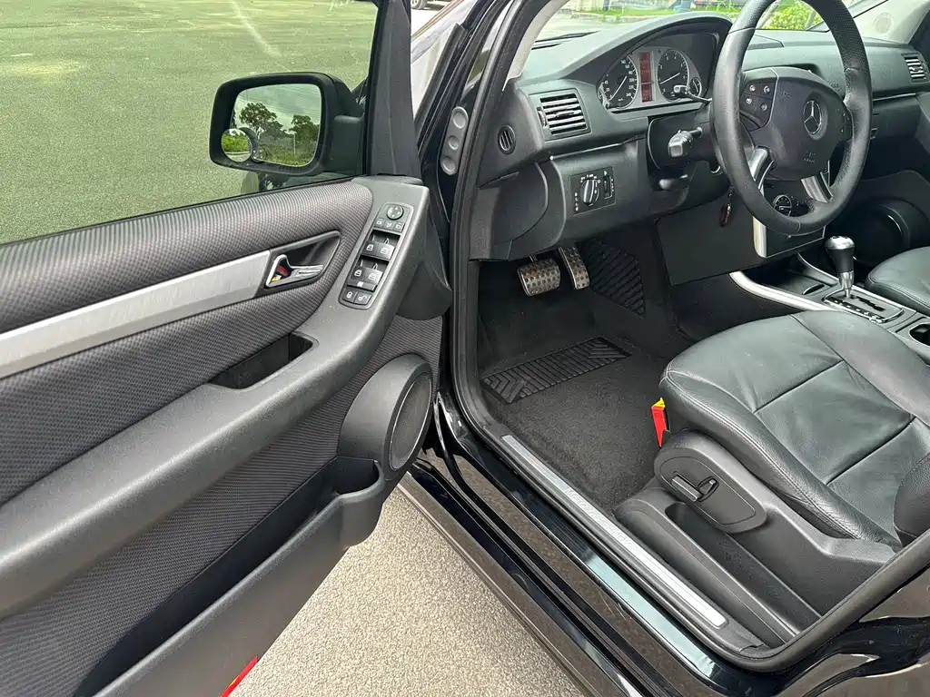 MERCEDES BENZ B-CLASS 2009