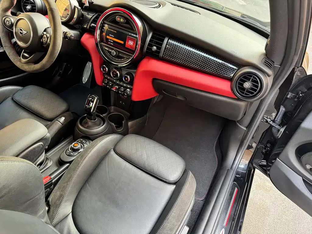 MINI JCW 2020