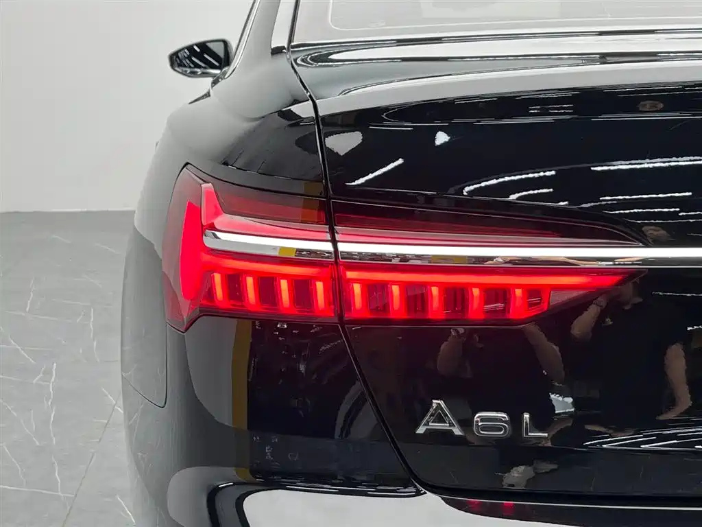 AUDI A6L 2021