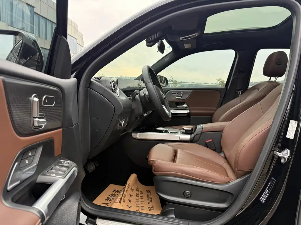 MERCEDES BENZ GLB 2021