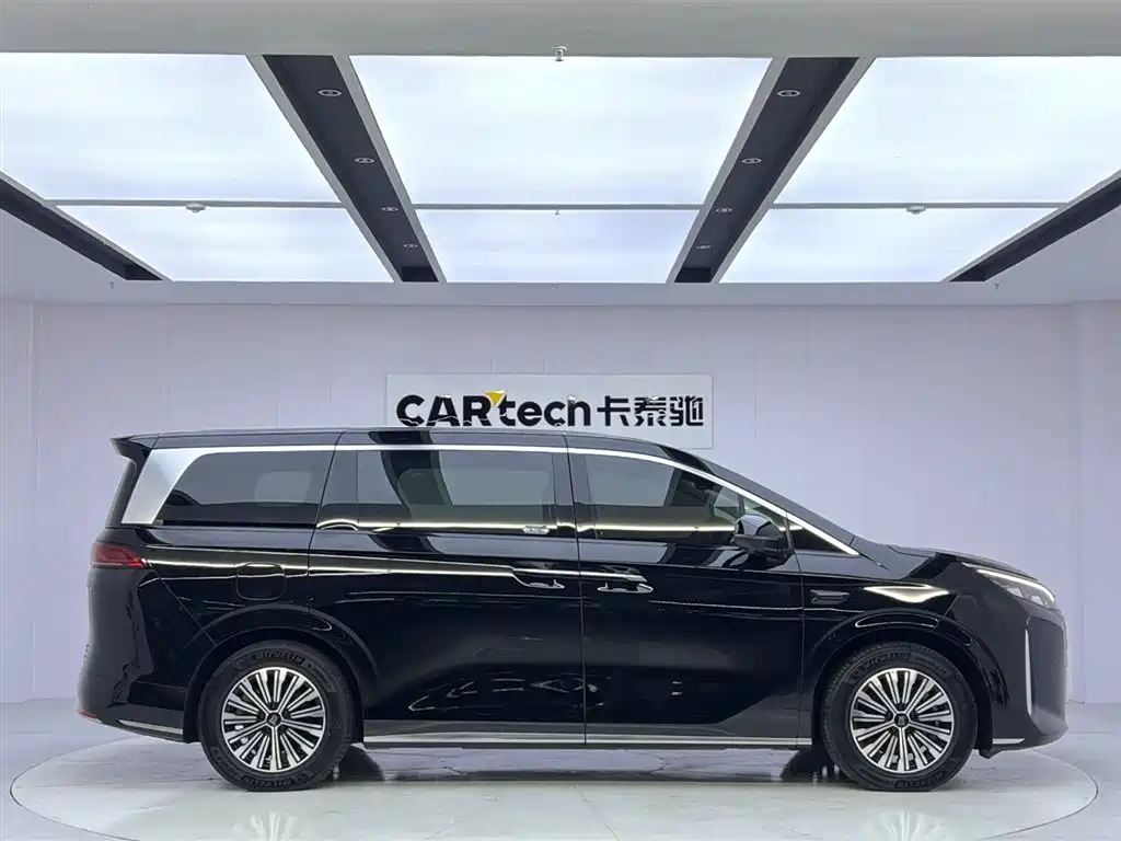 BYD XIA 2025