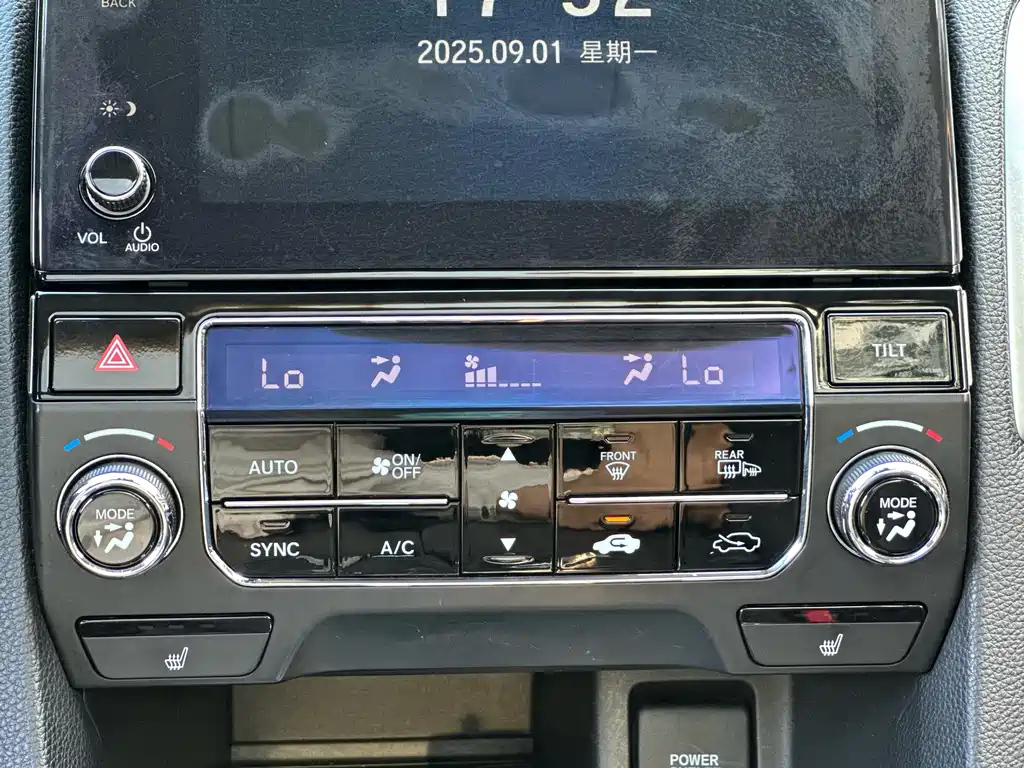 HONDA AVANCIER 2017