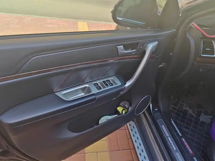 HAVAL H6 2015