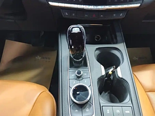 CADILLAC XT4  2022 YEAR 28T 2WD PREMIUM 2022