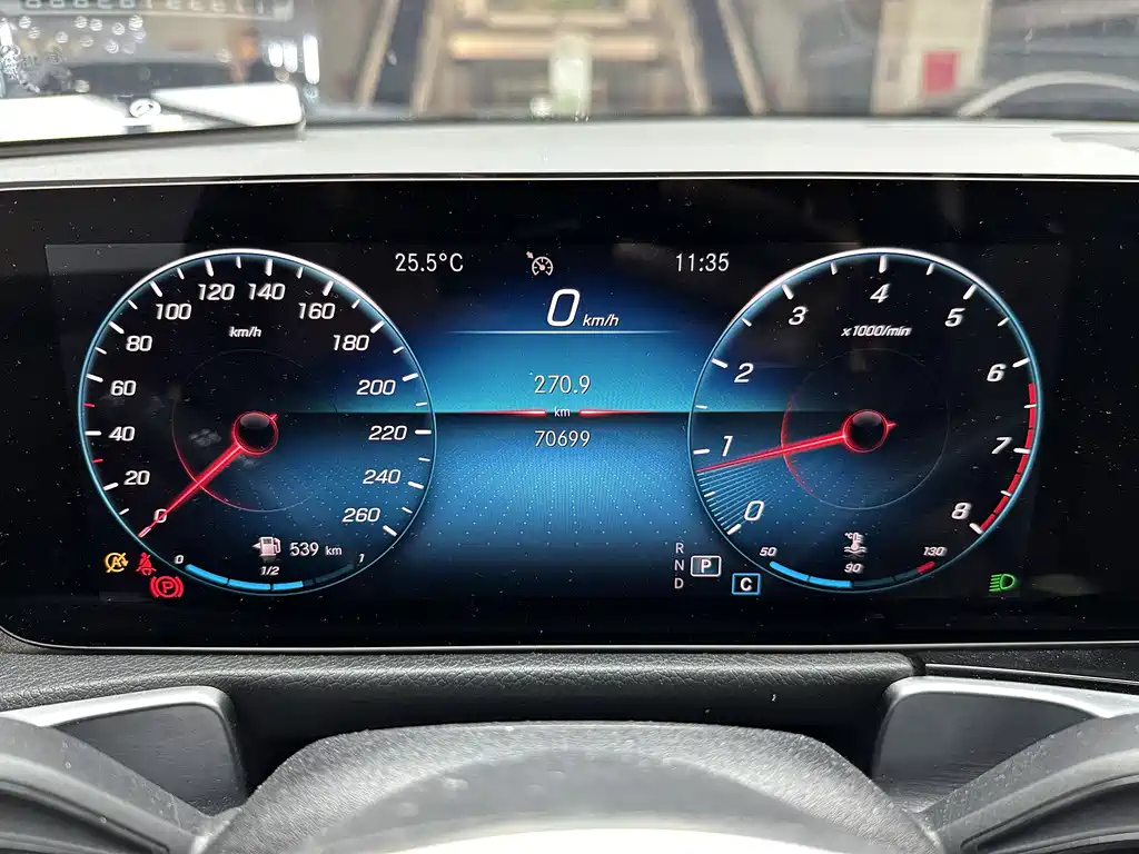 MERCEDES BENZ GLB 2022