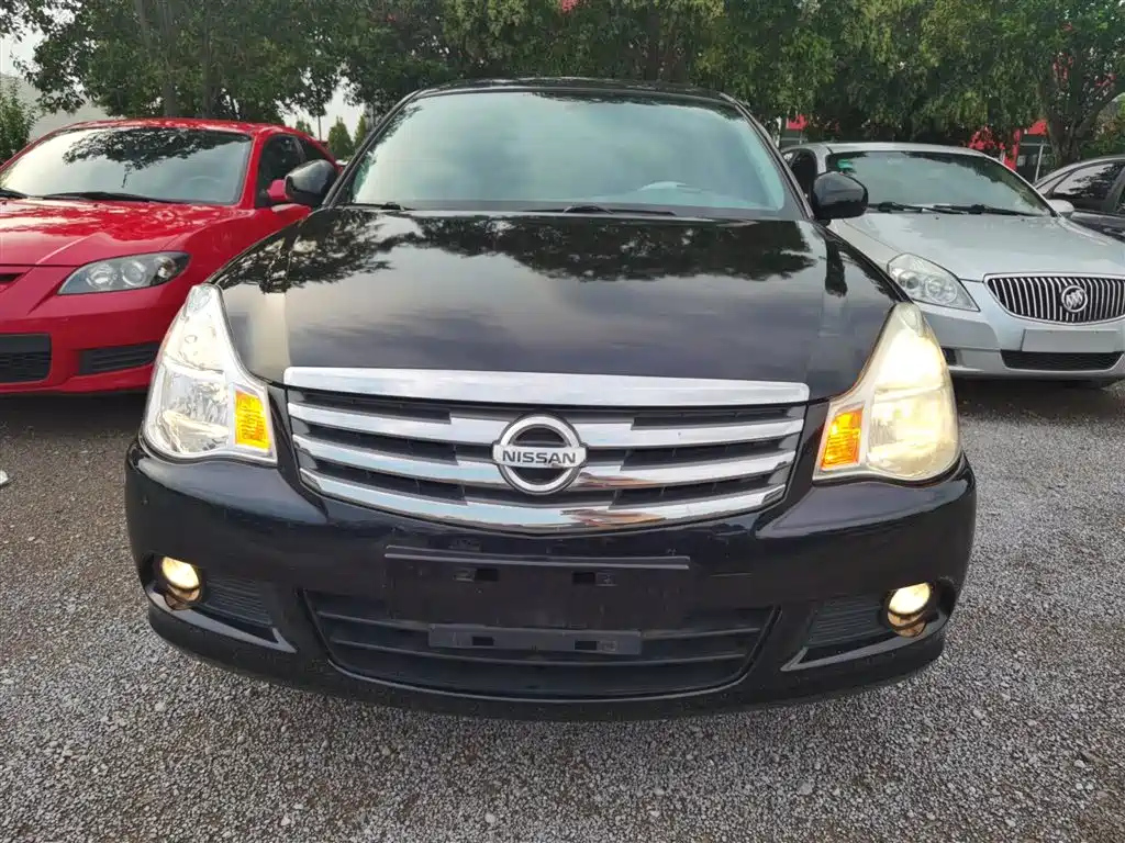NISSAN SYLPHY 2018