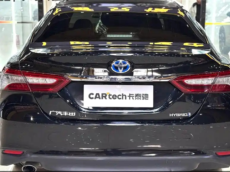TOYOTA CAMRY 2019