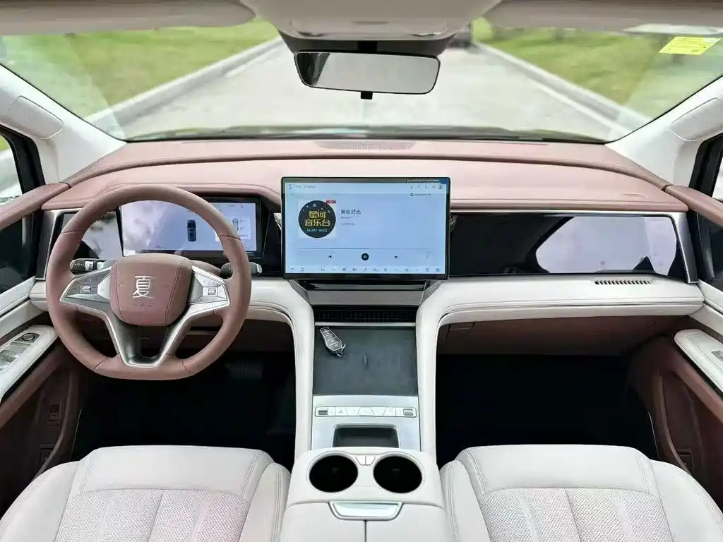 BYD XIA 2025
