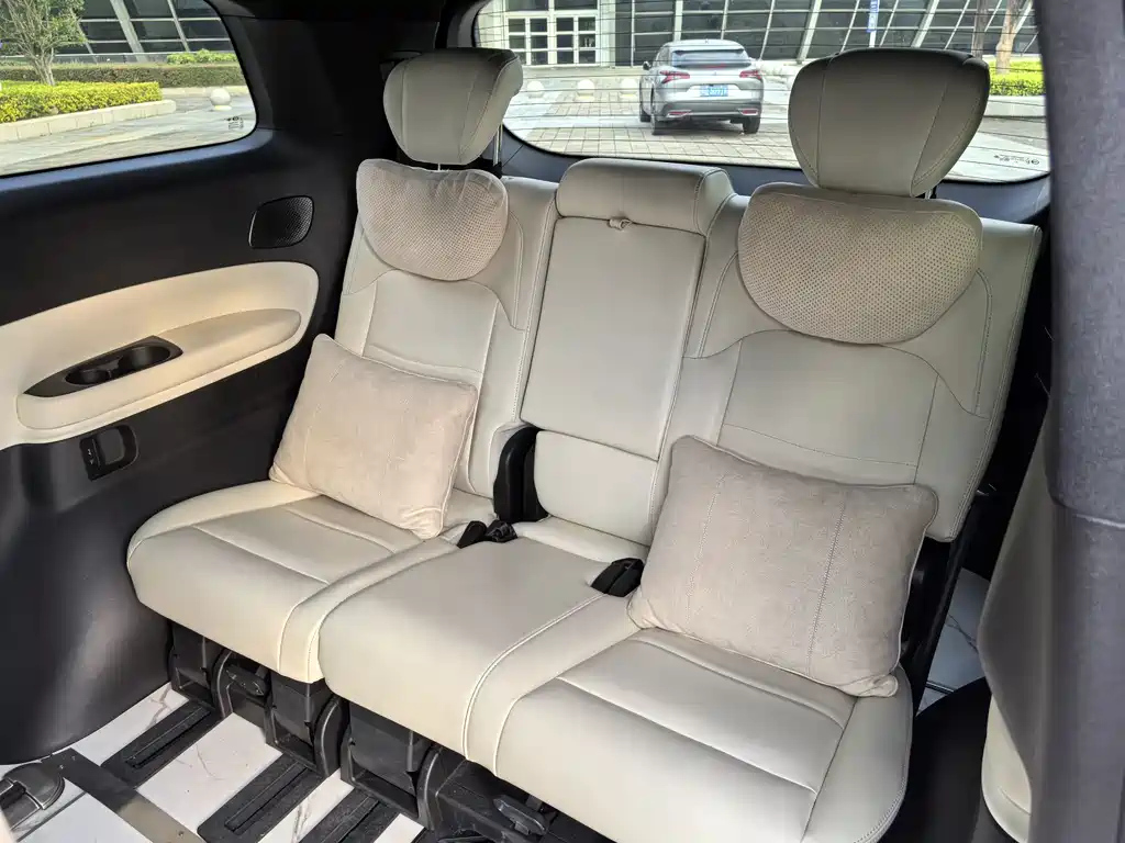 TRUMPCHI M8 2023