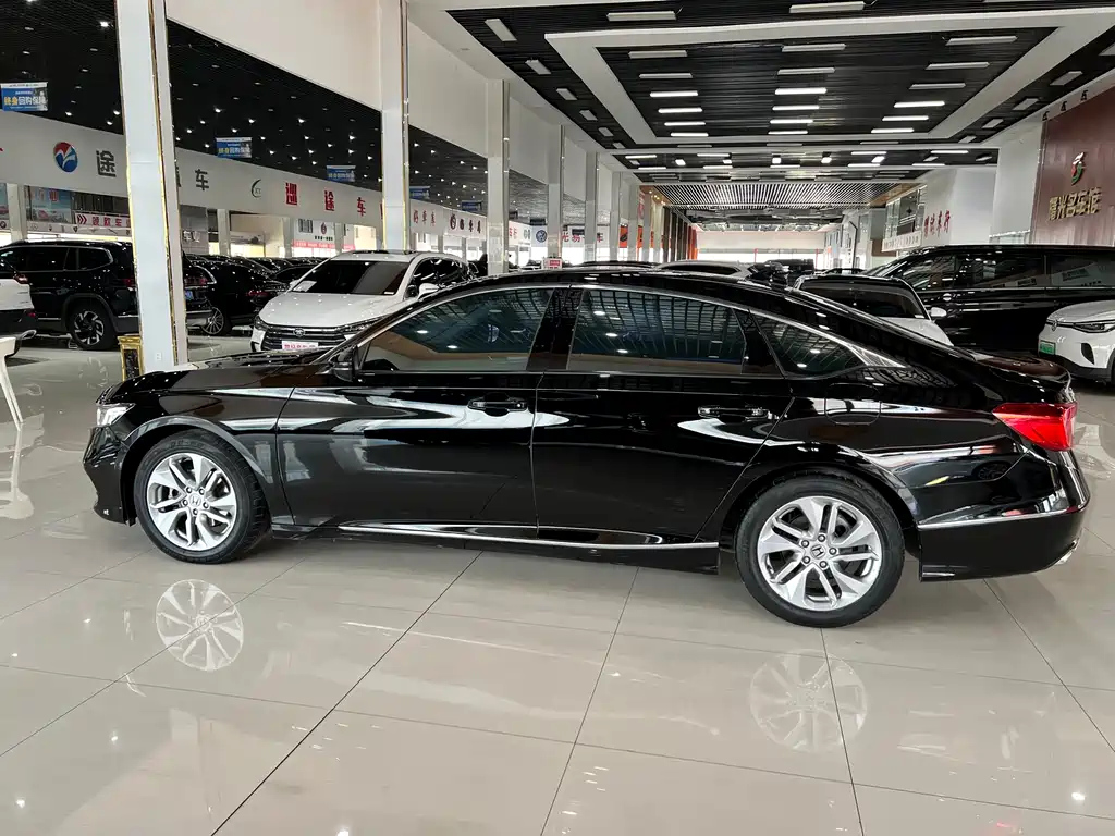 HONDA ACCORD 2018