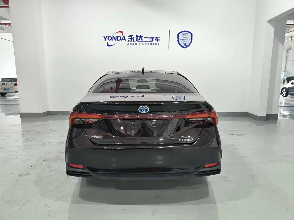 TOYOTA AVALON 2019