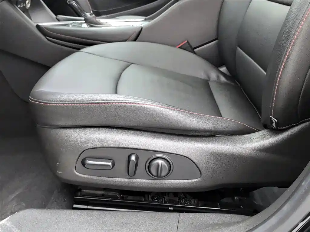 CHEVROLET MALIBU XL 2020