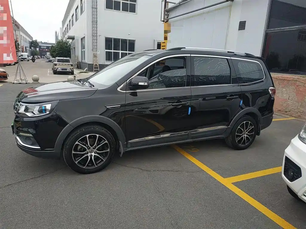 DONGFENG FORTHING SX6 2018