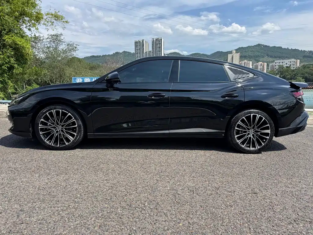 MG MG7 2023