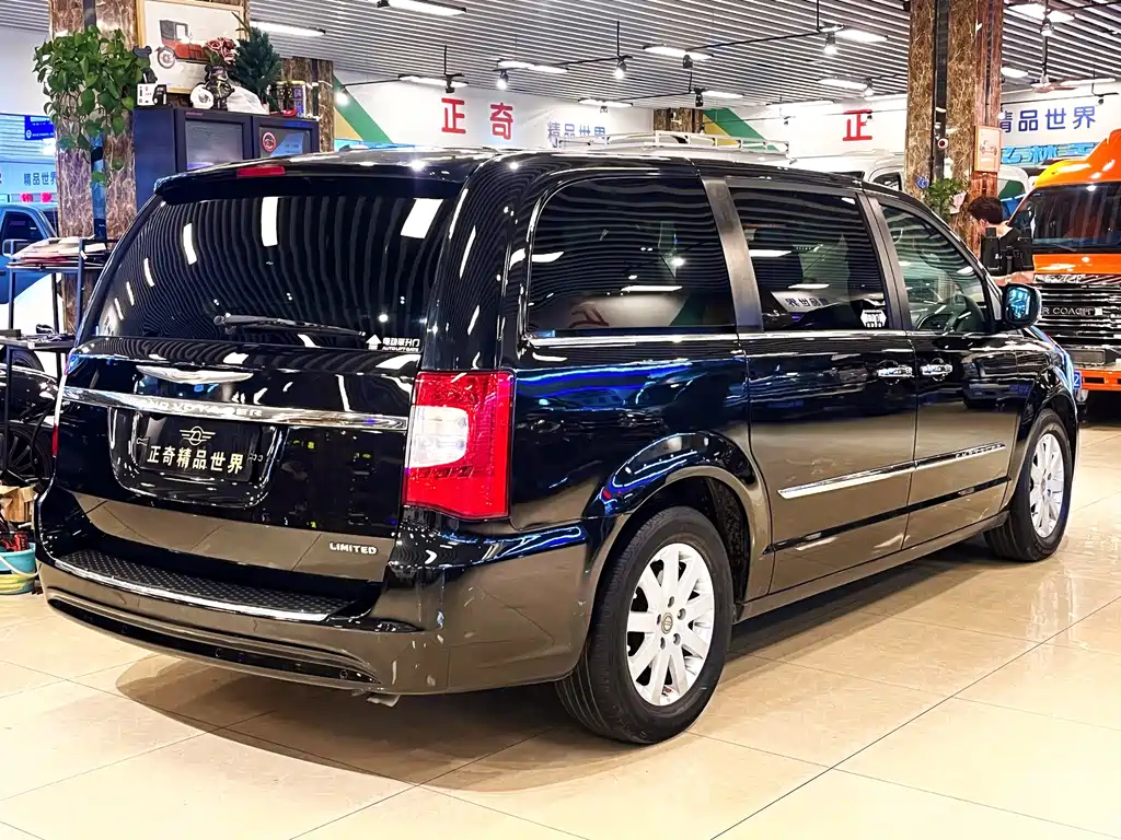 CHRYSLER BIG 捷龙 IMPORT 2013