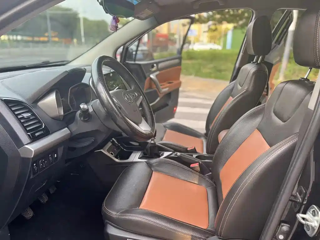 JAC REFINE S3 2015