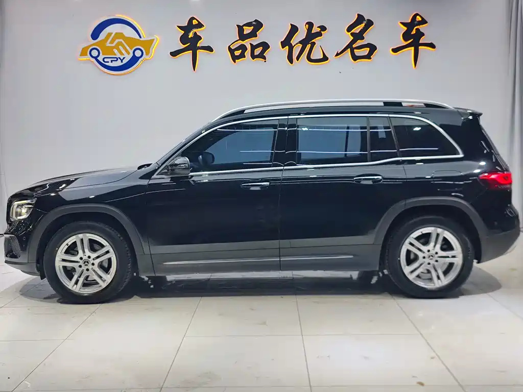 MERCEDES BENZ GLB 2021